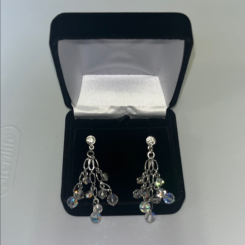 Swarovski crystal Silver-toned Chandelier Earrings w an aurora borealis finish